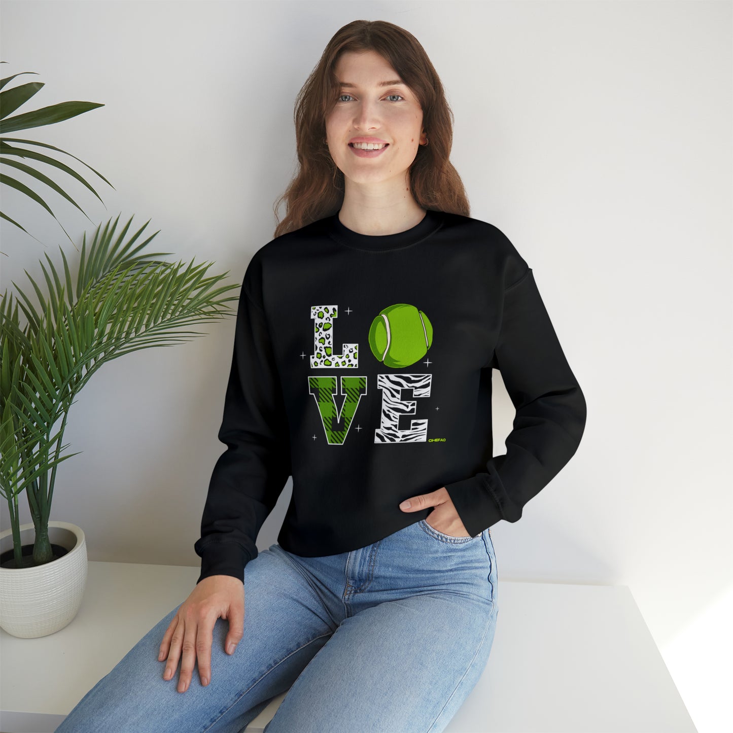 Chefao Love Tennis I, Unisex Heavy Blend Crewneck Sweatshirt