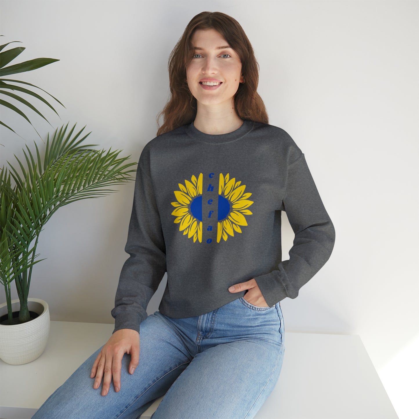 Chefao Sunflower II, Unisex Heavy Blend Crewneck Sweatshirt