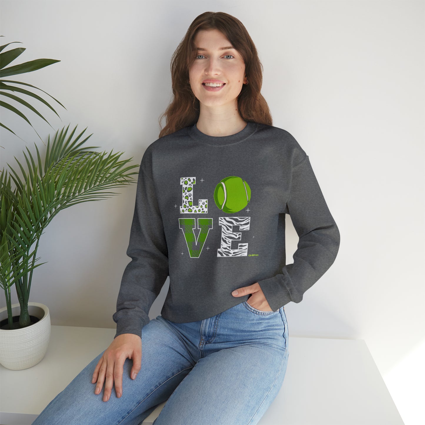 Chefao Love Tennis I, Unisex Heavy Blend Crewneck Sweatshirt