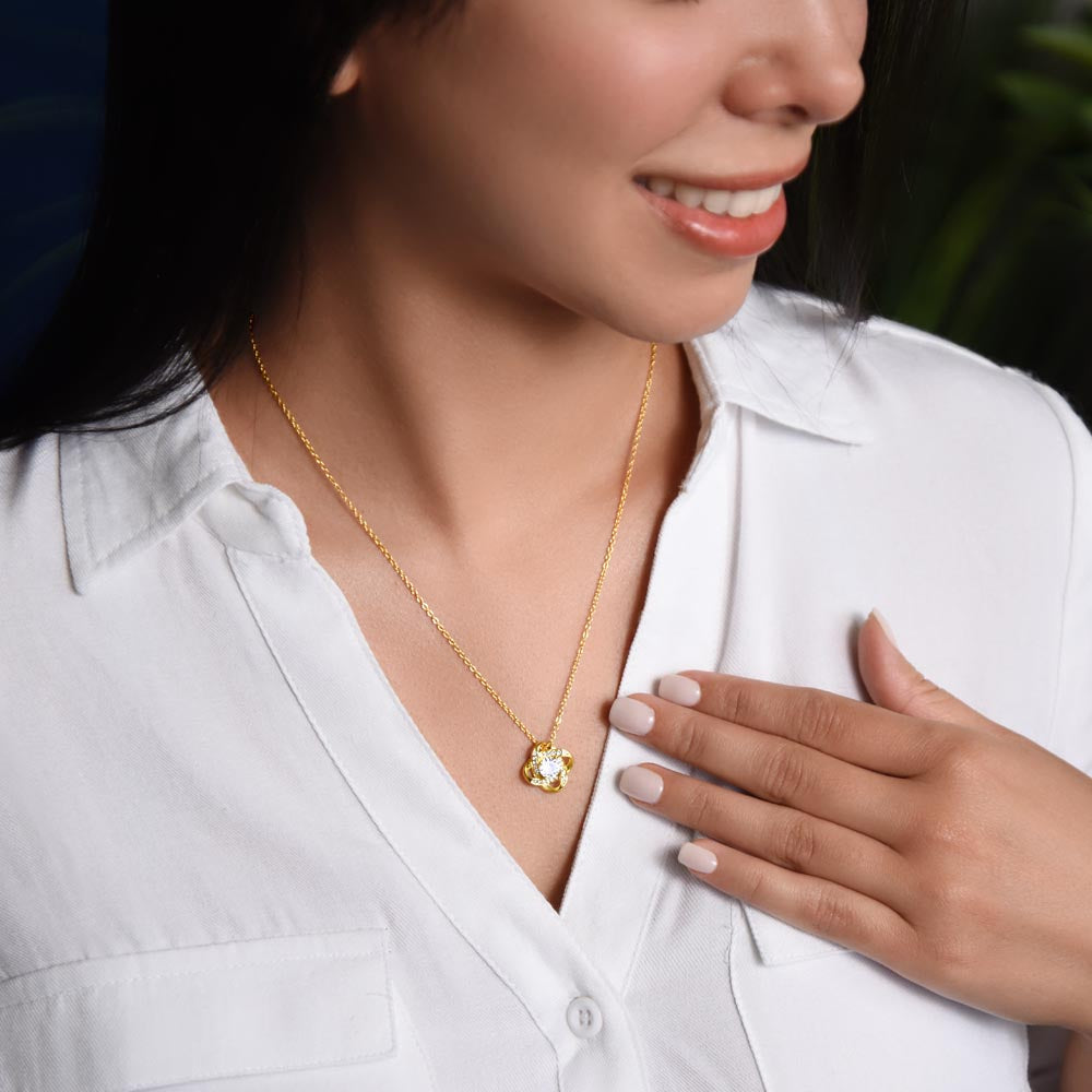 Love Necklace (Knot)