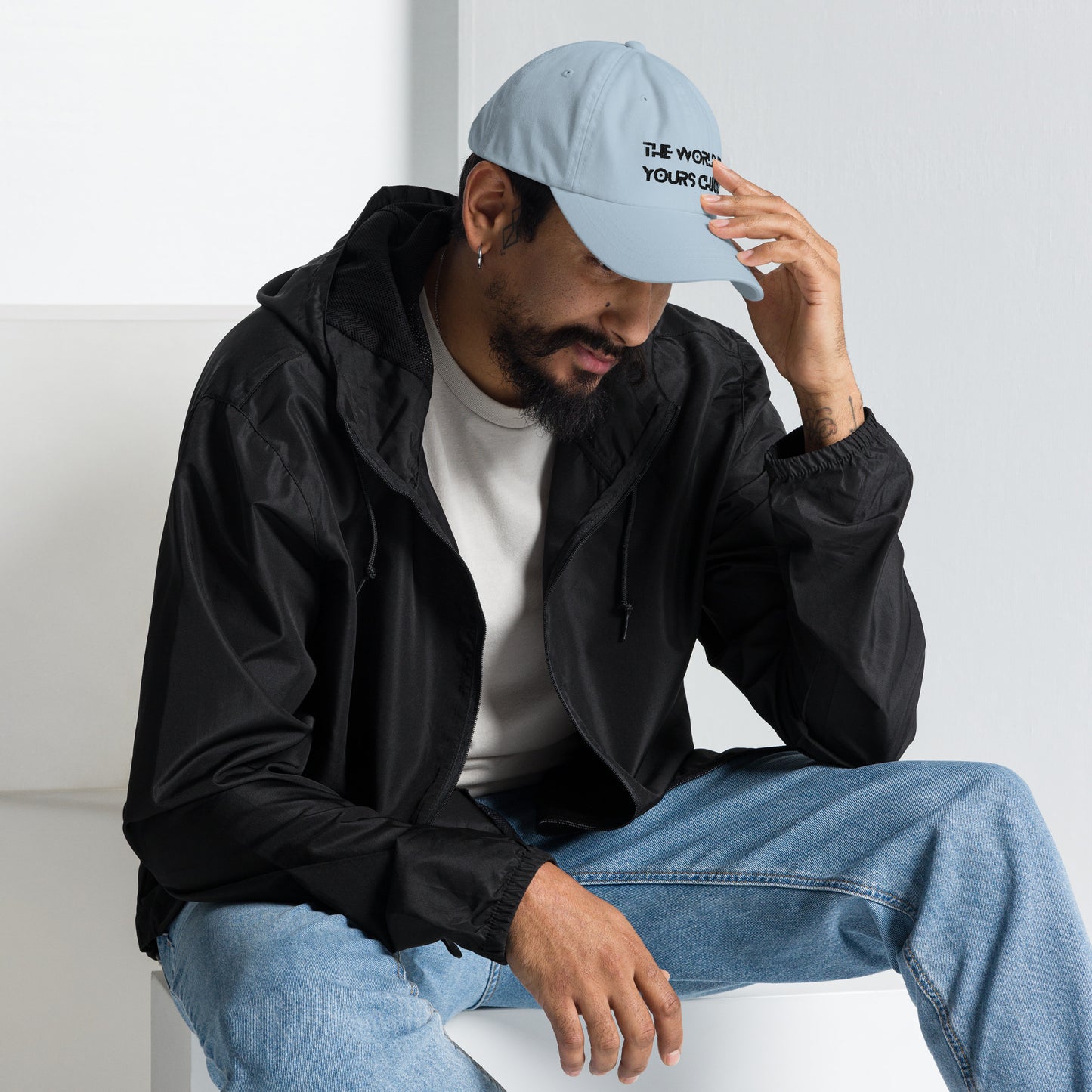 The World is Yours Chico, Dad hat
