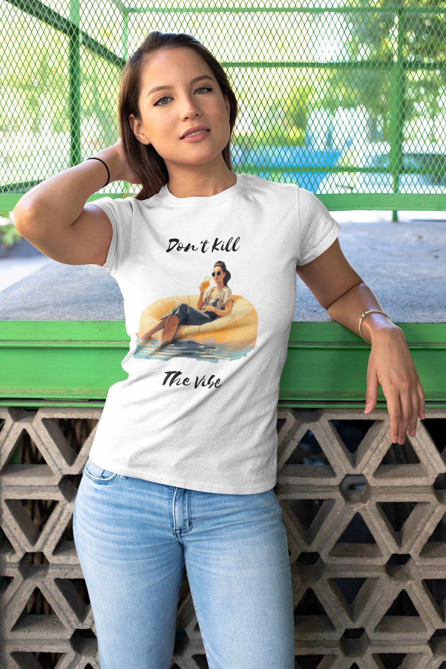 Don't Kill Vibe Chill Woman, Unisex Softstyle T-Shirt