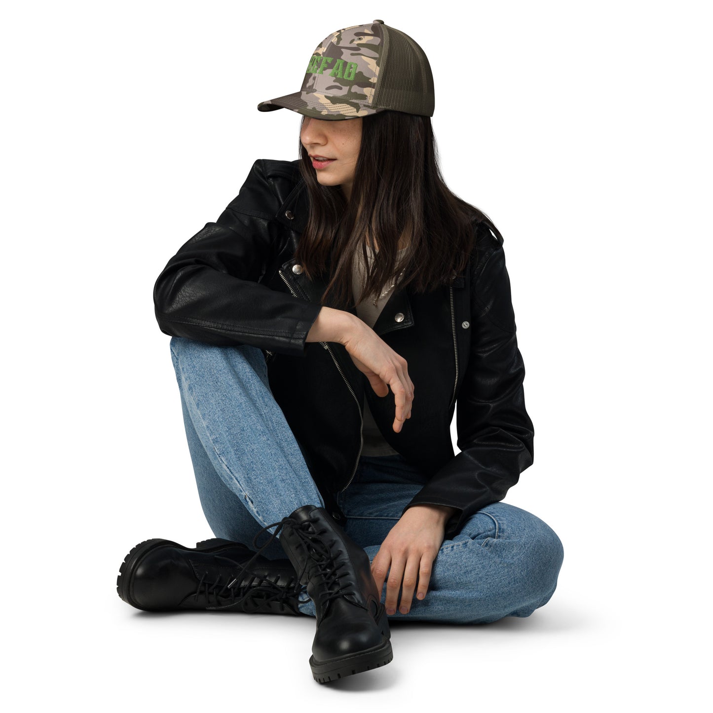 Chefao I, Camouflage trucker hat