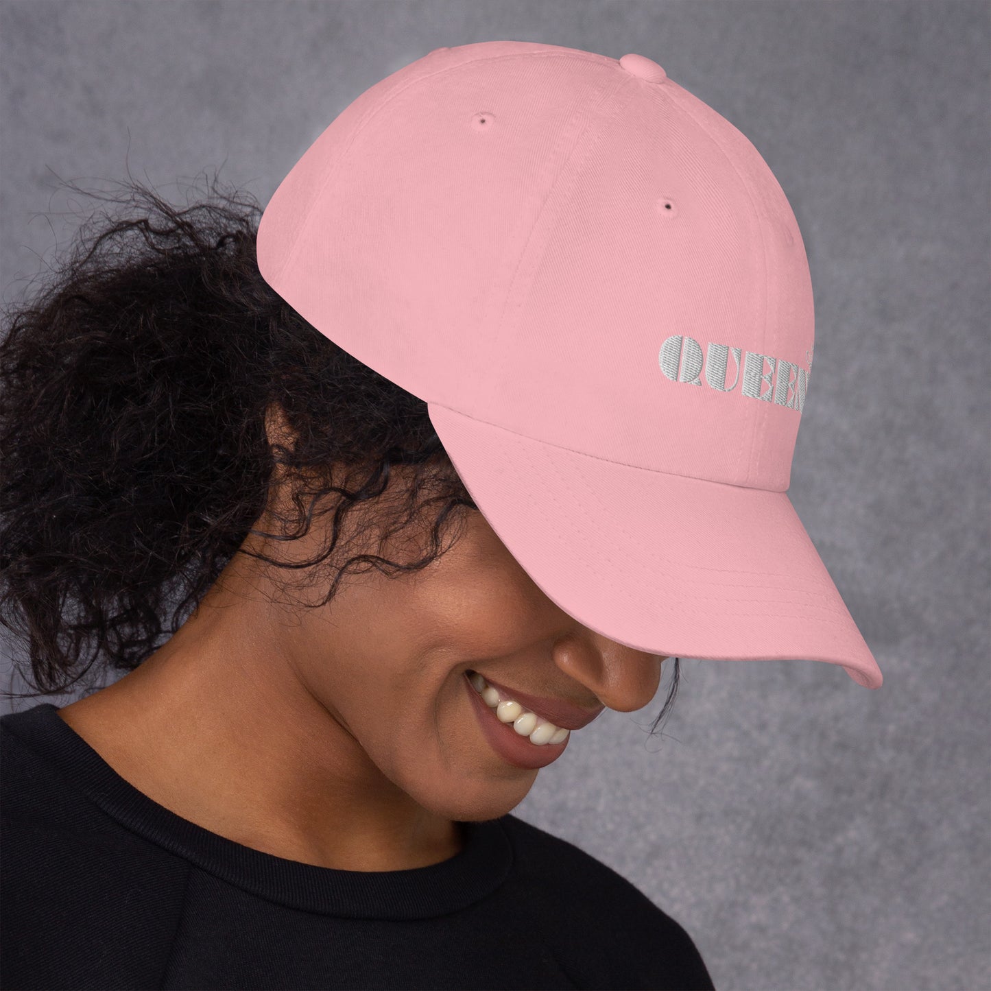 Chefao Queen I, Hat